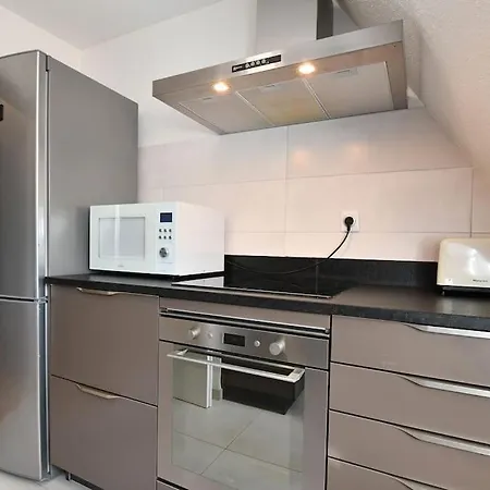 Envole Moi Vers La Lune - 4 Guests - 2 Bedroom - Apartamento Colmar